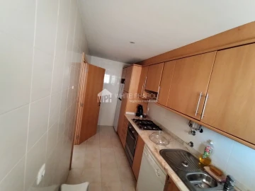 Apartamento T2 para Venda em Sesimbra (Santiago)
