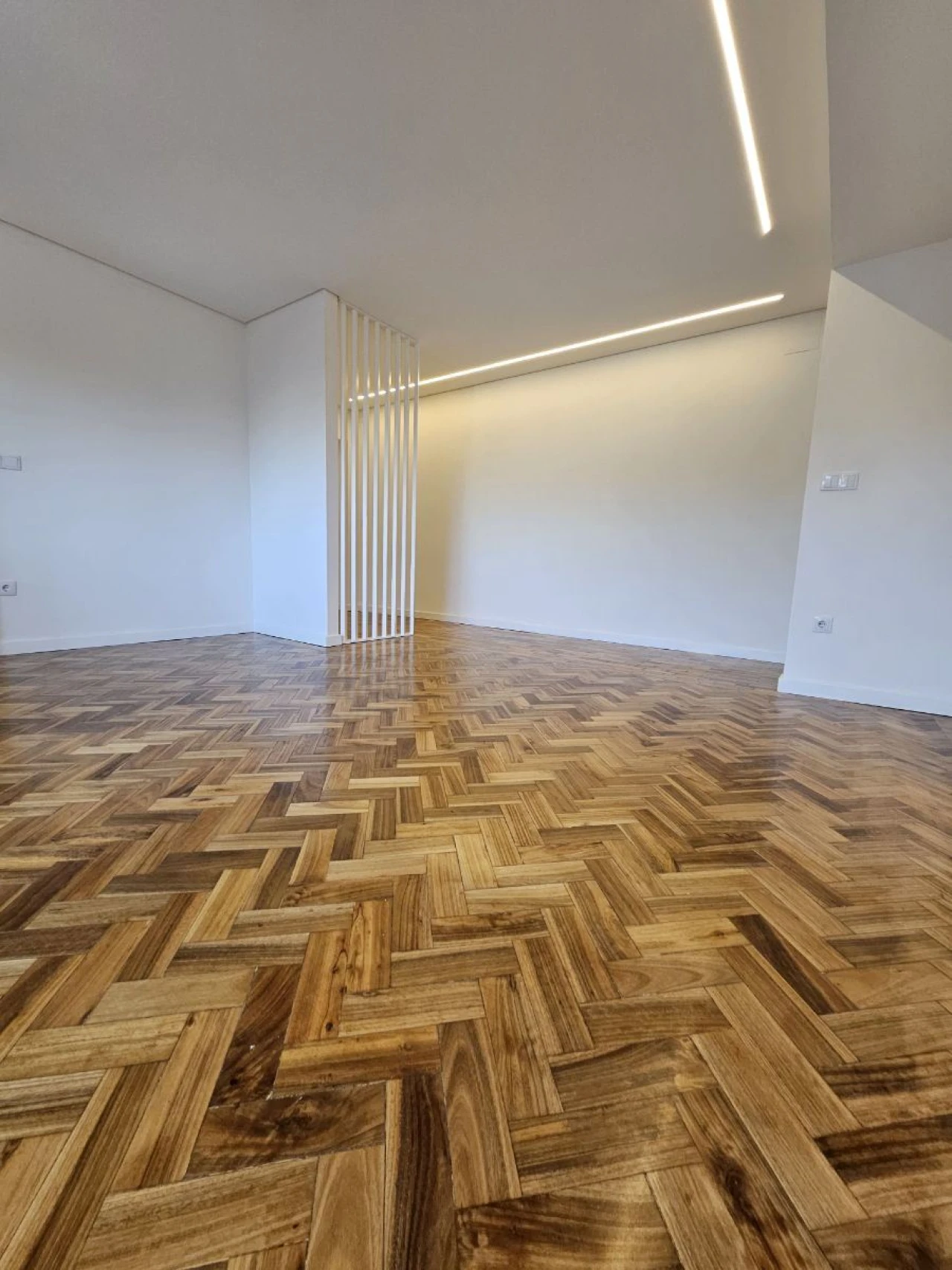 Apartamento T4 para Venda em Cedofeita, Santo Ildefonso, Sé, Miragaia, São Nicolau e Vitória Foto 5