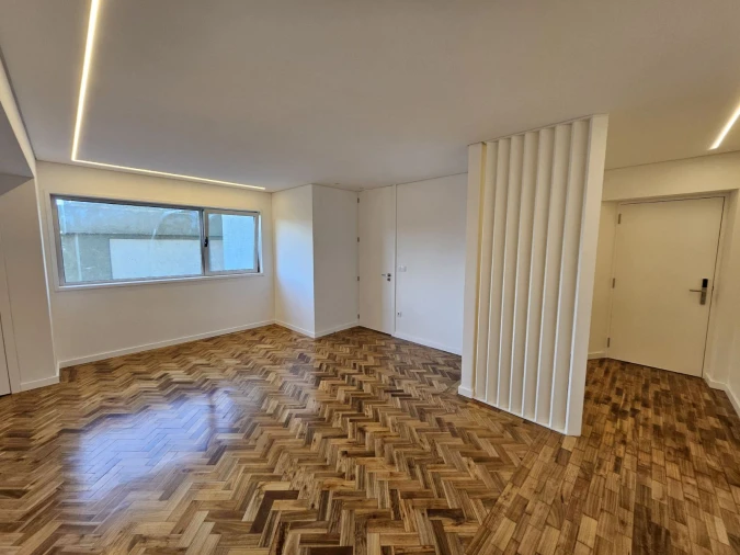 Apartamento T4 para Venda em Cedofeita, Santo Ildefonso, Sé, Miragaia, São Nicolau e Vitória Foto 6