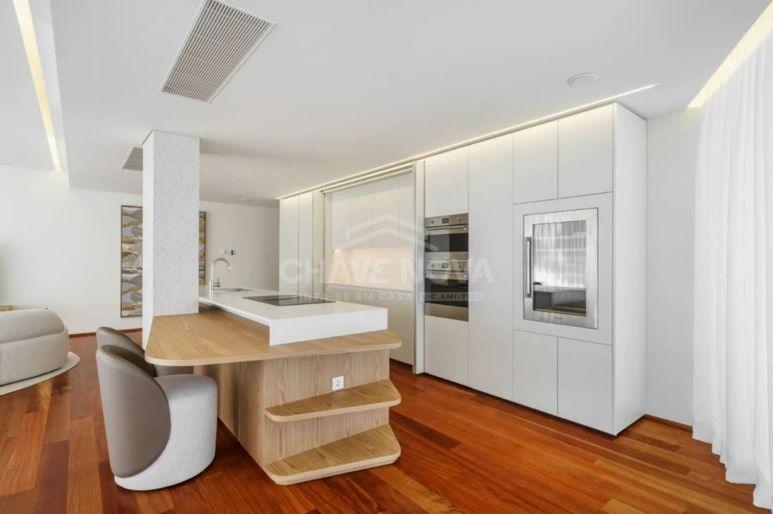 Apartamento T3 para Arrendamento em Canidelo Foto 12