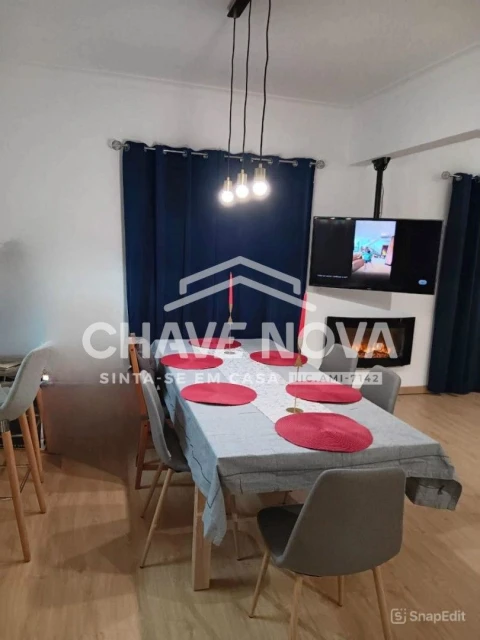 Apartamento T4 para Venda em Laranjeiro e Feijó