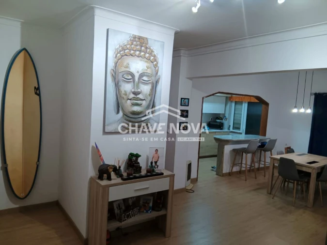 Apartamento T4 para Venda em Laranjeiro e Feijó Foto 8