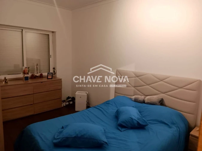 Apartamento T4 para Venda em Laranjeiro e Feijó Foto 11