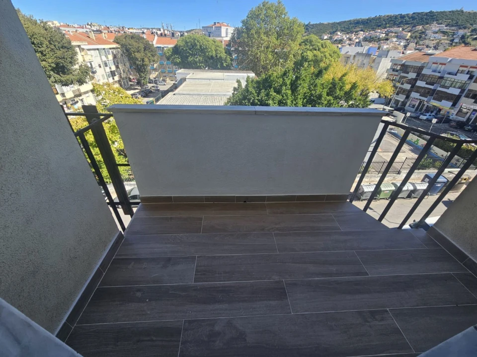 Apartamento T3 para Venda em Odivelas Foto 9