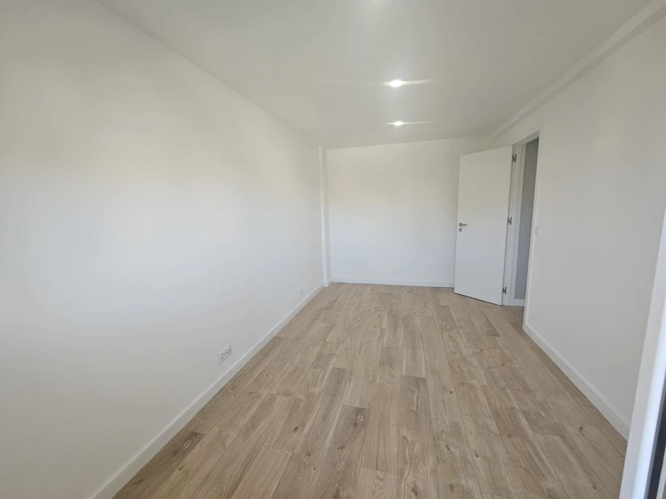 Apartamento T3 para Venda em Odivelas Foto 11
