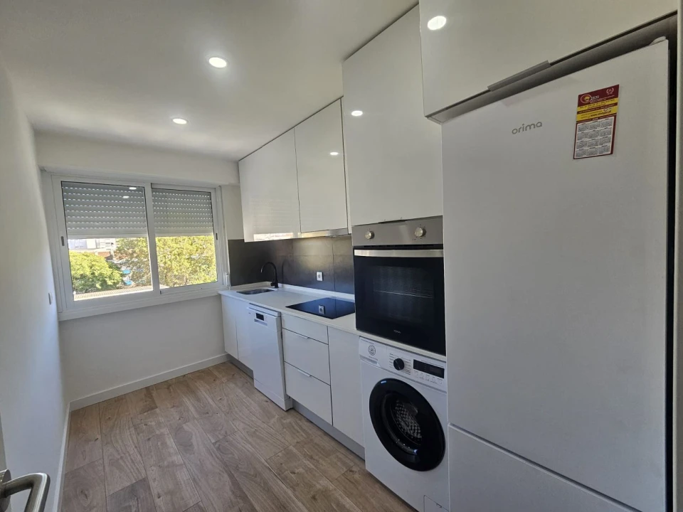 Apartamento T3 para Venda em Odivelas Foto 13