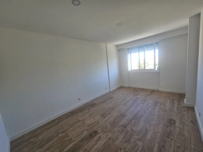 Apartamento T3 para Venda em Odivelas Foto 5