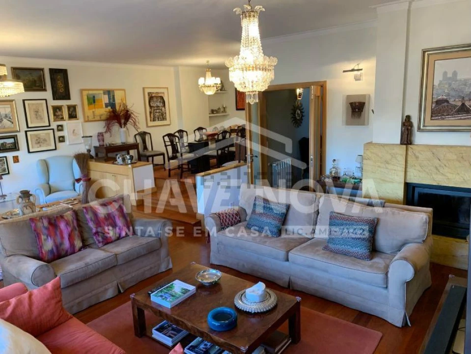 Moradia T5 para Venda em Aldoar, Foz do Douro e Nevogilde Foto 5