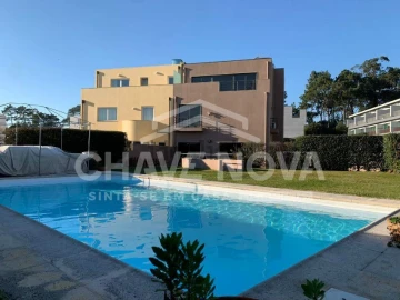 Moradia T5 para Venda em Aldoar, Foz do Douro e Nevogilde