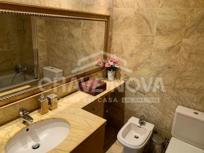 Moradia T5 para Venda em Aldoar, Foz do Douro e Nevogilde Foto 23
