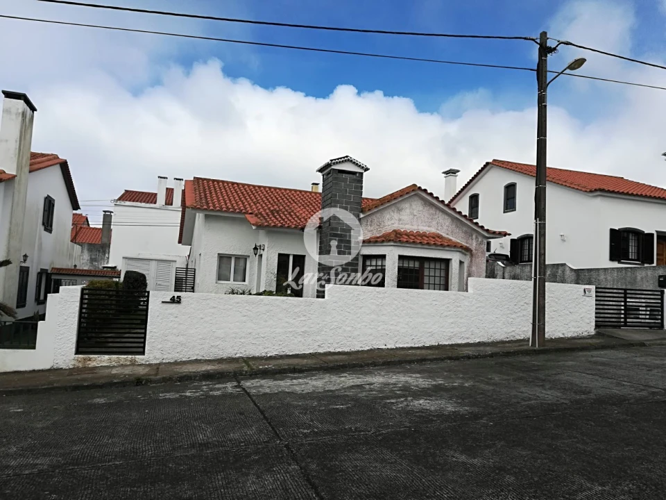 Moradia T3 para Venda em Relva Foto 2