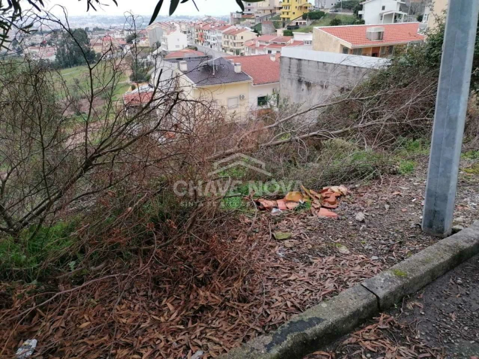 Terreno para Venda em Fânzeres e São Pedro da Cova Foto 6
