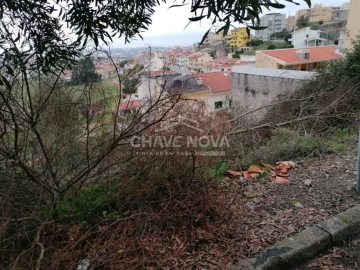 Terreno para Venda em Fânzeres e São Pedro da Cova