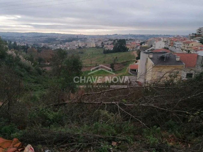 Terreno para Venda em Fânzeres e São Pedro da Cova Foto 3