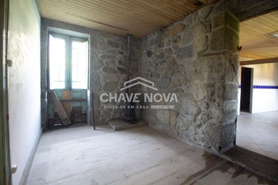 Moradia T2 para Venda em Unhão e Lordelo