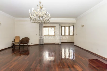Apartamento T4 para Venda em Areeiro