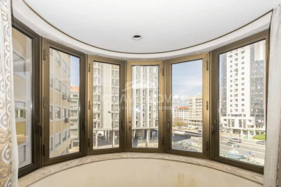 Apartamento T4 para Venda em Areeiro