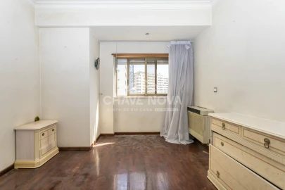 Apartamento T4 para Venda em Areeiro