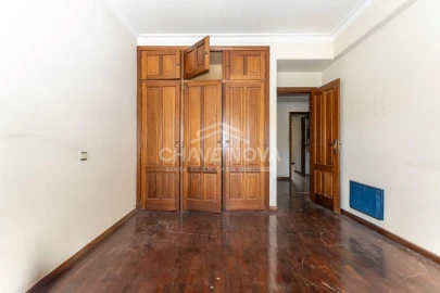 Apartamento T4 para Venda em Areeiro