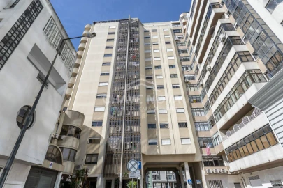 Apartamento T4 para Venda em Areeiro