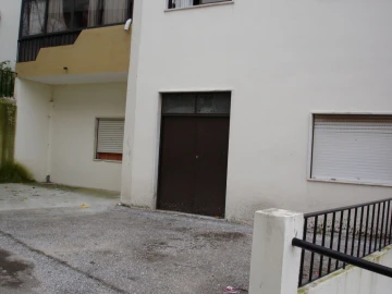 Armazém para Venda em Abrantes (São Vicente e São João) e Alferrarede