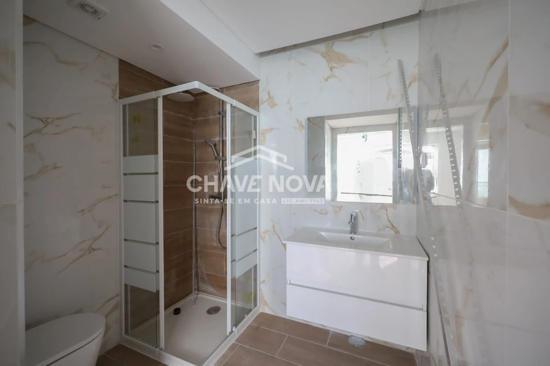 Prédio para Venda em Faro (Sé e São Pedro) Foto 11