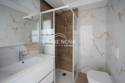 Prédio para Venda em Faro (Sé e São Pedro)