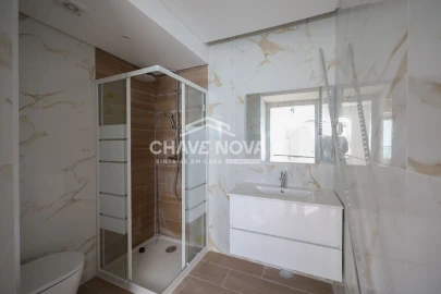 Prédio para Venda em Faro (Sé e São Pedro)