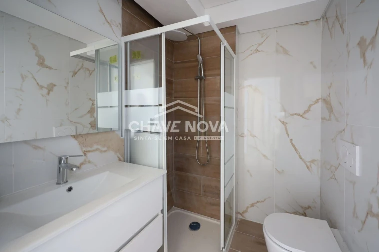 Prédio para Venda em Faro (Sé e São Pedro) Foto 9