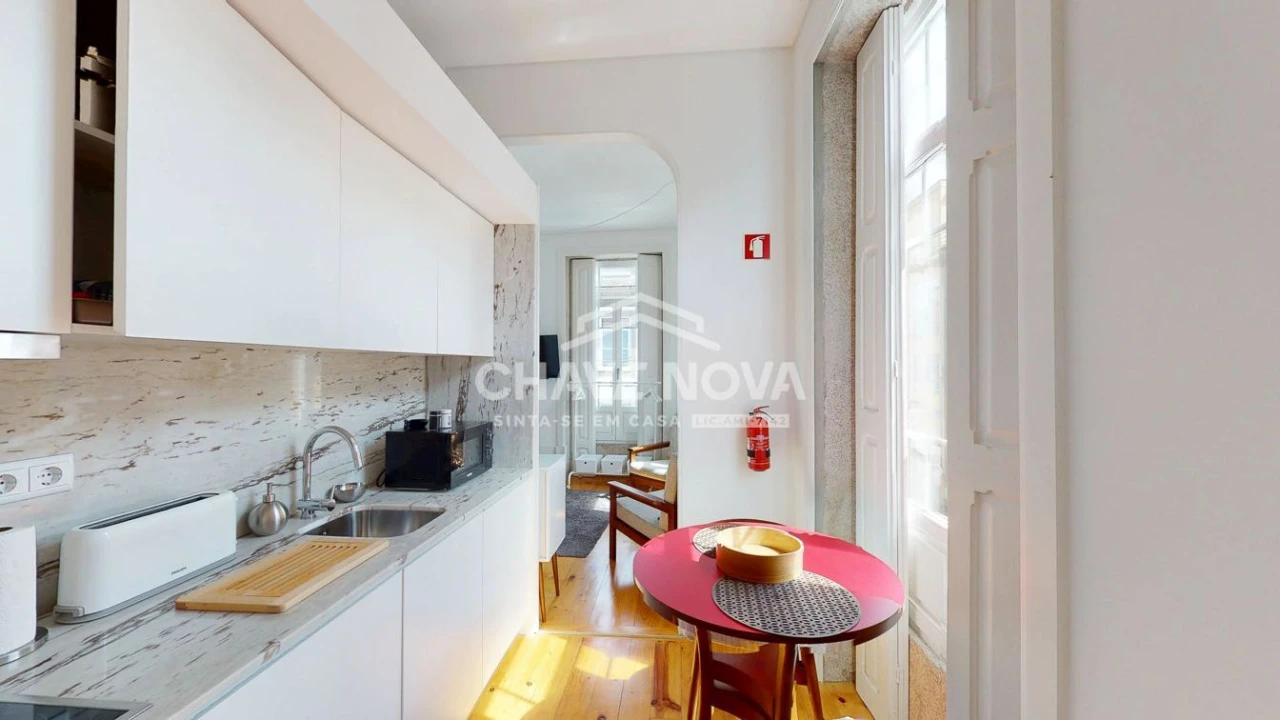 Apartamento T1 para Venda em Cedofeita, Santo Ildefonso, Sé, Miragaia, São Nicolau e Vitória Foto 2