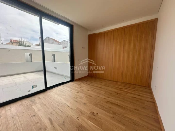 Apartamento T2 para Venda em Glória e Vera Cruz