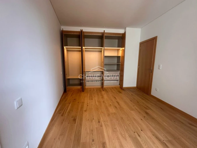 Apartamento T2 para Venda em Glória e Vera Cruz Foto 4