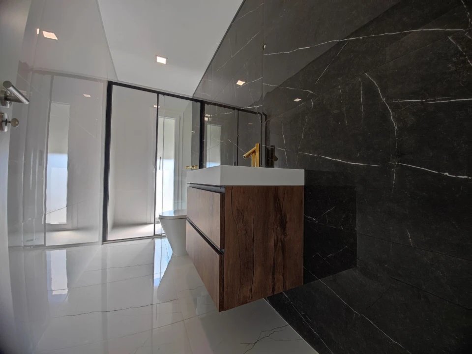 Moradia T4 para Venda em Antuzede e Vil de Matos Foto 22