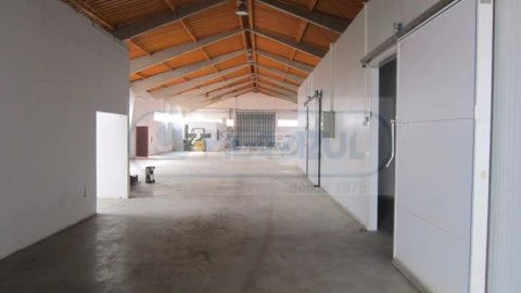 Armazém para Venda em Gafanha da Boa Hora