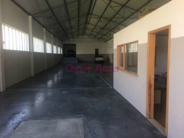 Armazém para Venda em Bougado (São Martinho e Santiago)