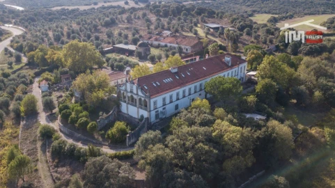 Quinta T6 para Venda em Além da Ribeira e Pedreira