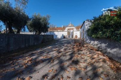 Quinta T6 para Venda em Além da Ribeira e Pedreira