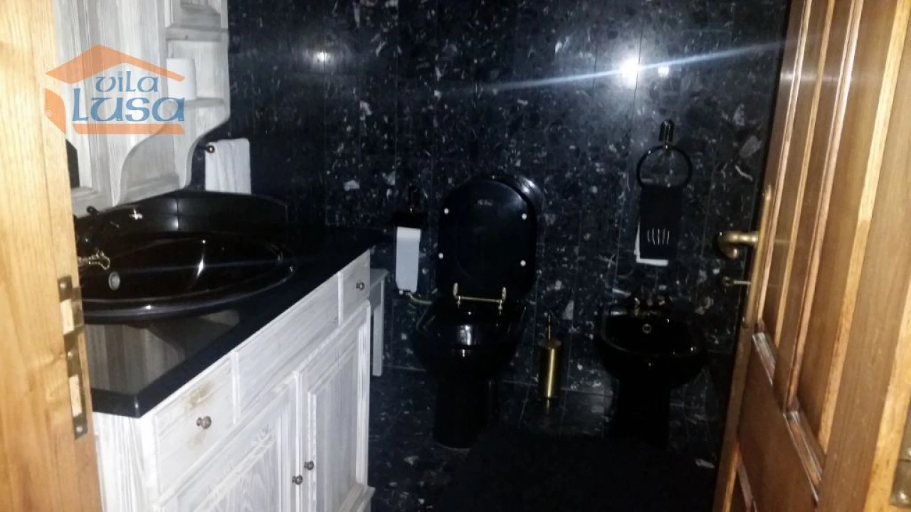 Moradia T6 para Venda em Resende Foto 12