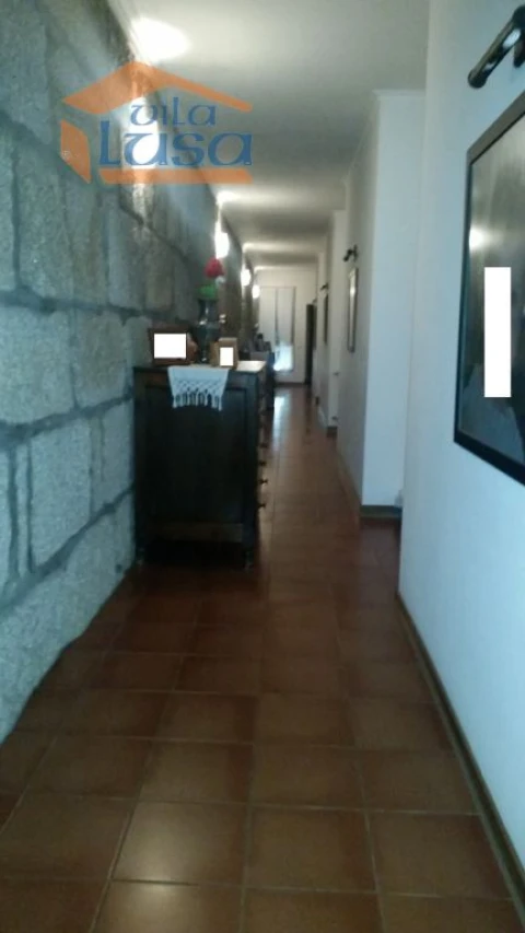 Moradia T6 para Venda em Resende