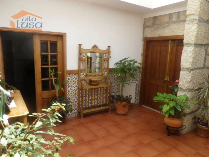 Moradia T6 para Venda em Resende Foto 11