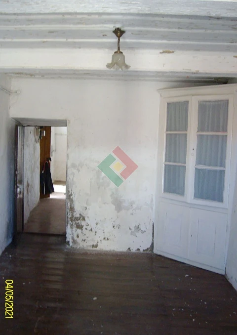 Moradia T5 para Venda em Santa Maria de Marvão