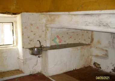 Moradia T5 para Venda em Santa Maria de Marvão