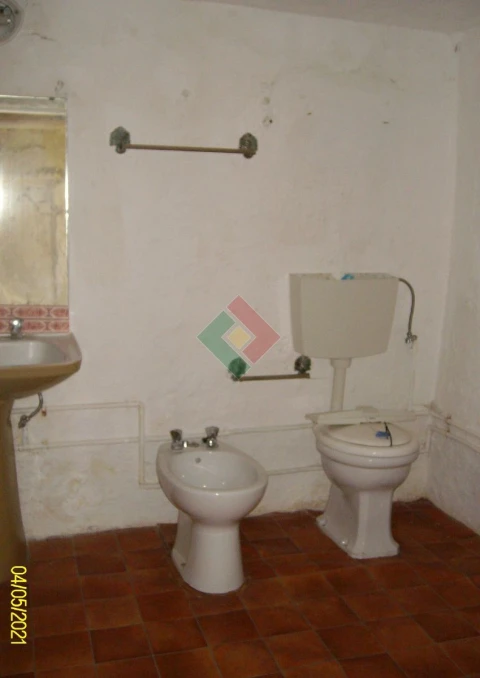 Moradia T5 para Venda em Santa Maria de Marvão