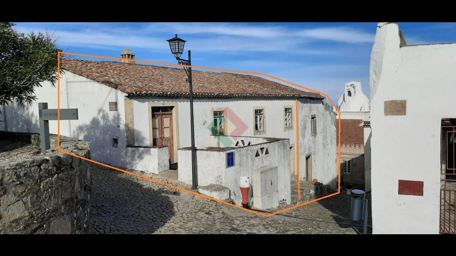 Moradia T5 para Venda em Santa Maria de Marvão
