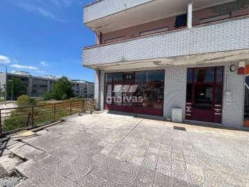 Loja para Venda em Vila Verde e Barbudo