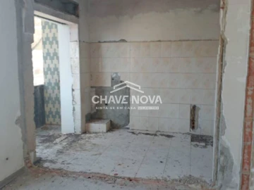 Apartamento T2 para Venda em Laranjeiro e Feijó