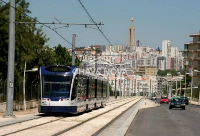 Apartamento T2 para Venda em Laranjeiro e Feijó