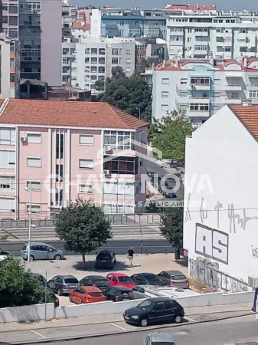 Apartamento T2 para Venda em Laranjeiro e Feijó Foto 14