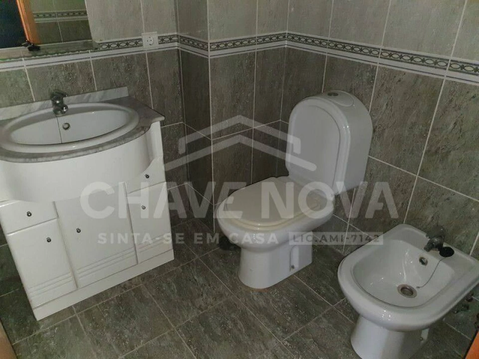 Apartamento T2 para Venda em Rio Tinto Foto 12