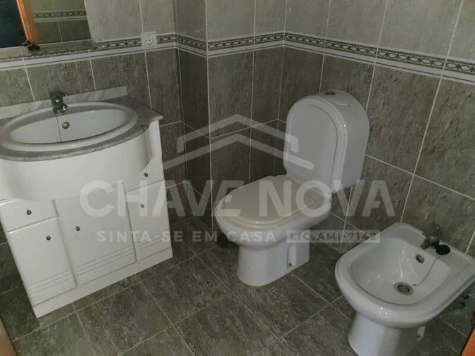 Apartamento T2 para Venda em Rio Tinto Foto 12
